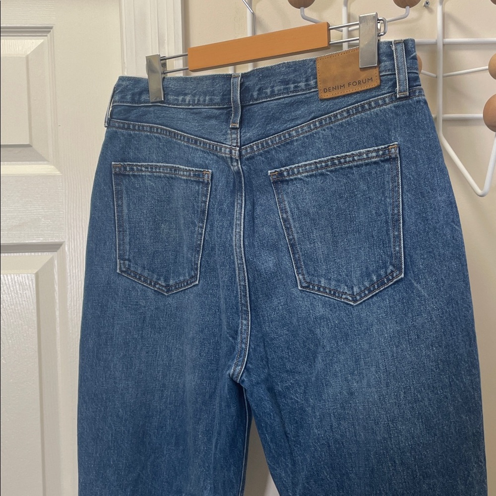 Aritzia - The Nina Stovepipe Highrise Tapered Organic Denim Jeans Blue 30 x 31 - Picture 6 of 14
